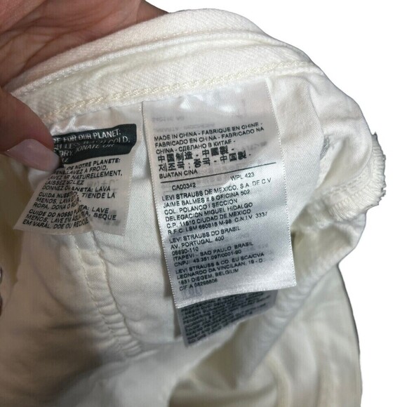 Levi’s NWT 501 Short Pearly White Distressed Raw Hem Size 34 Mid Rise - Picture 9 of 16